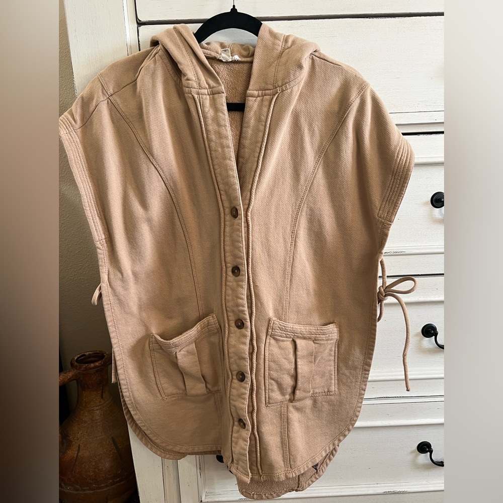 Pilcro Hooded Vest